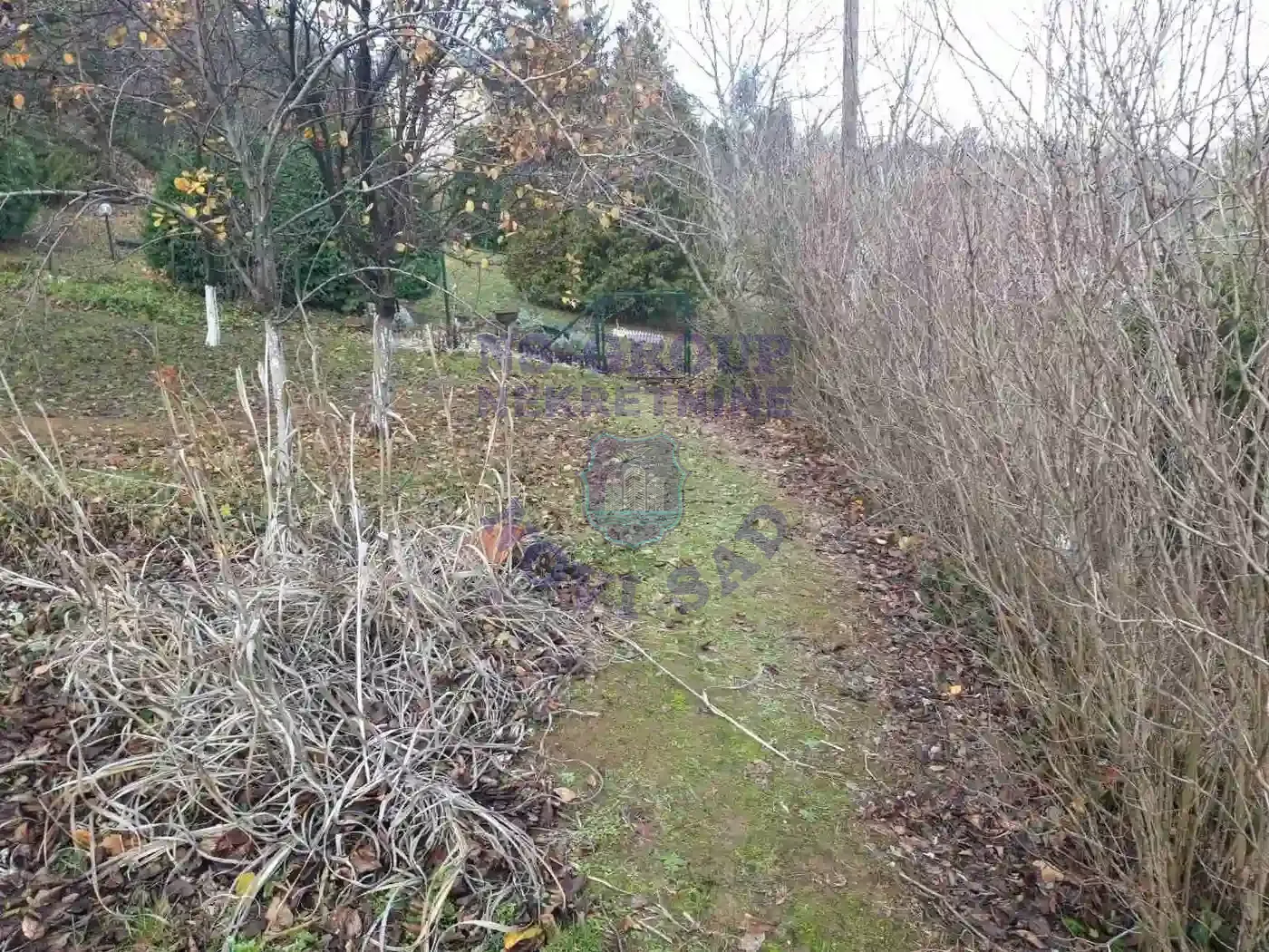 plac na prodaju Sremska Kamenica 440m2 561301