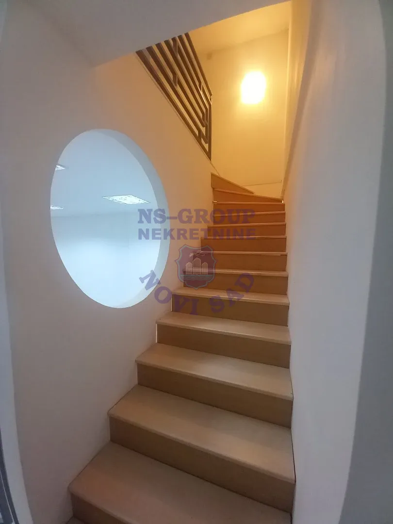 lokal na prodaju Novi Sad 120m2 561300