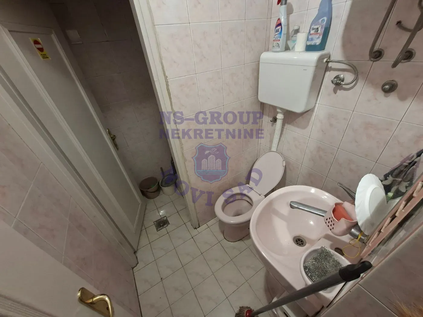 lokal na prodaju Novi Sad 65m2 561358