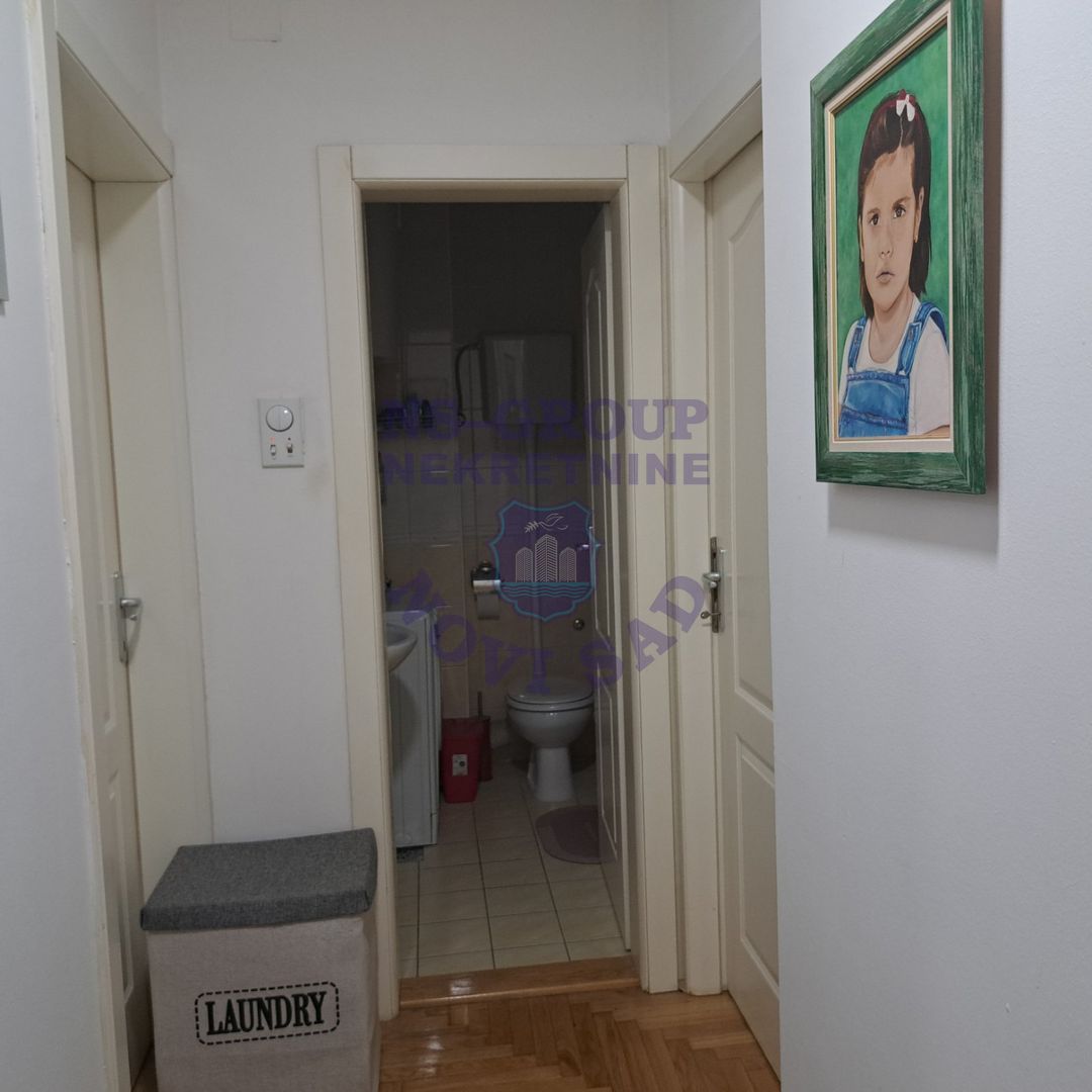stan na prodaju Veternik 67m2 561386