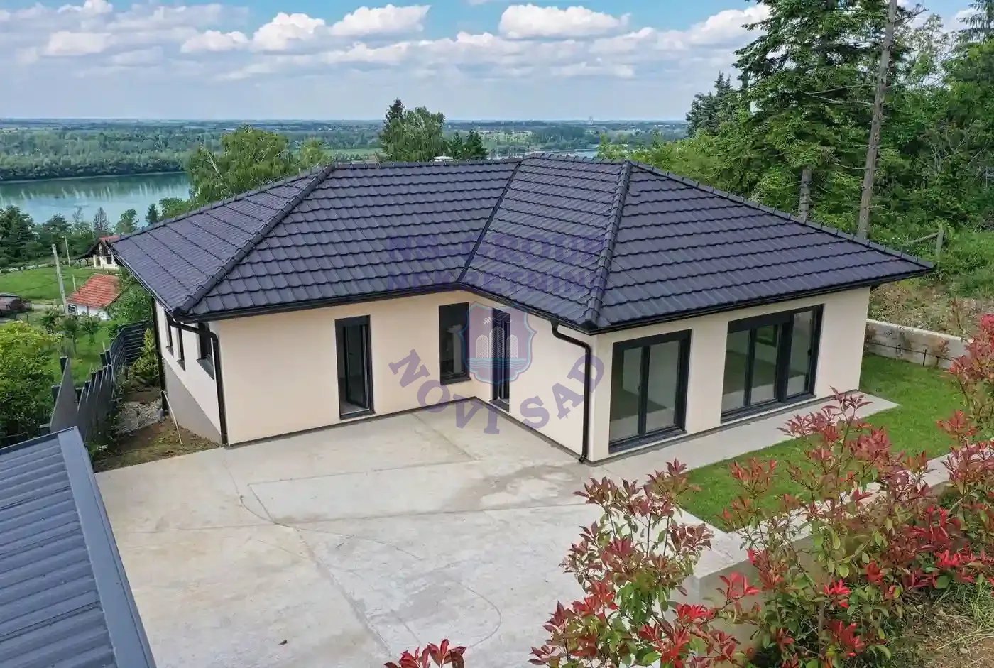 kuca na prodaju Banoštor 162m2 561927