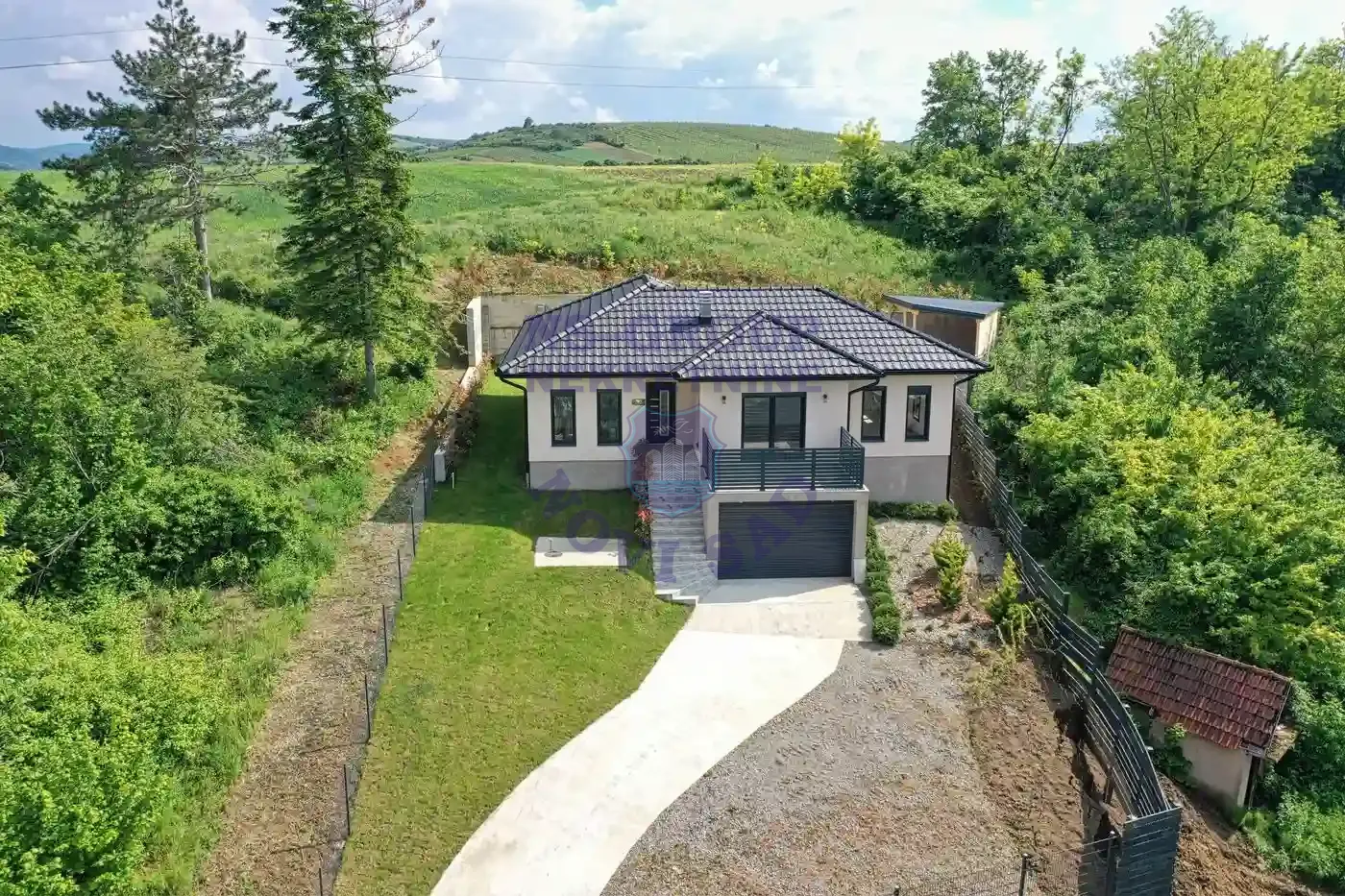 kuca na prodaju Banoštor 162m2 561927