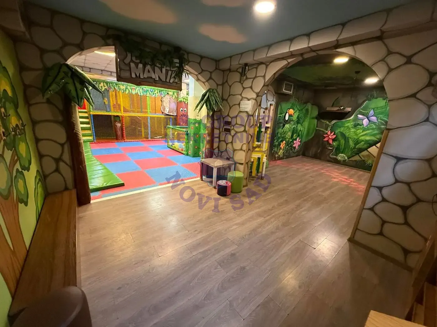 lokal na prodaju Novi Sad 81m2 555052