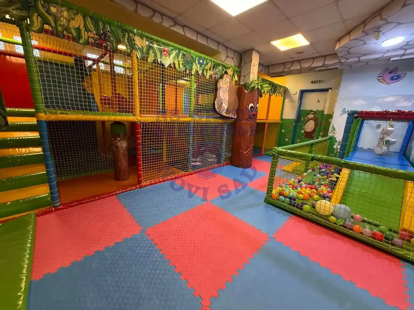 lokal na prodaju Novi Sad 81m2 555052
