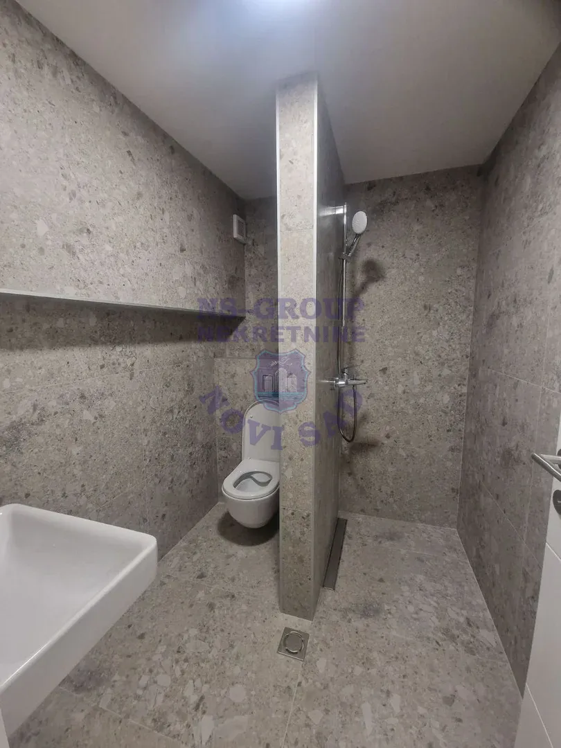 lokal na prodaju Novi Sad 87m2 562015
