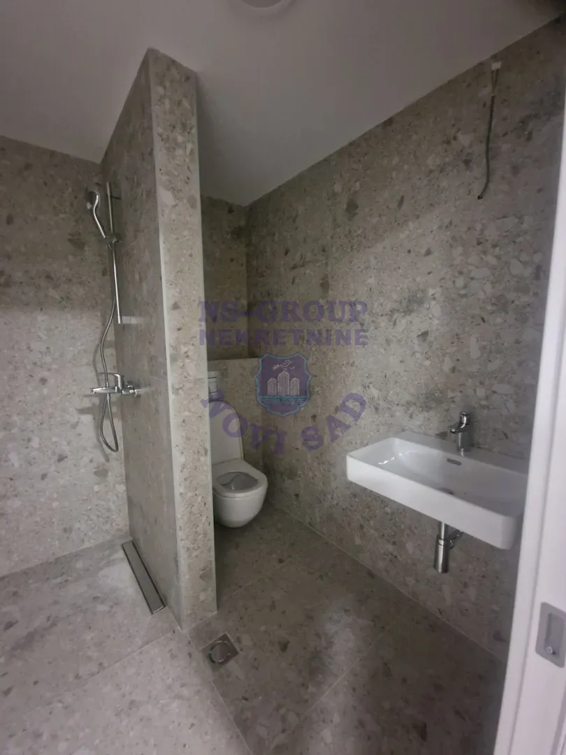 lokal na prodaju Novi Sad 87m2 562015