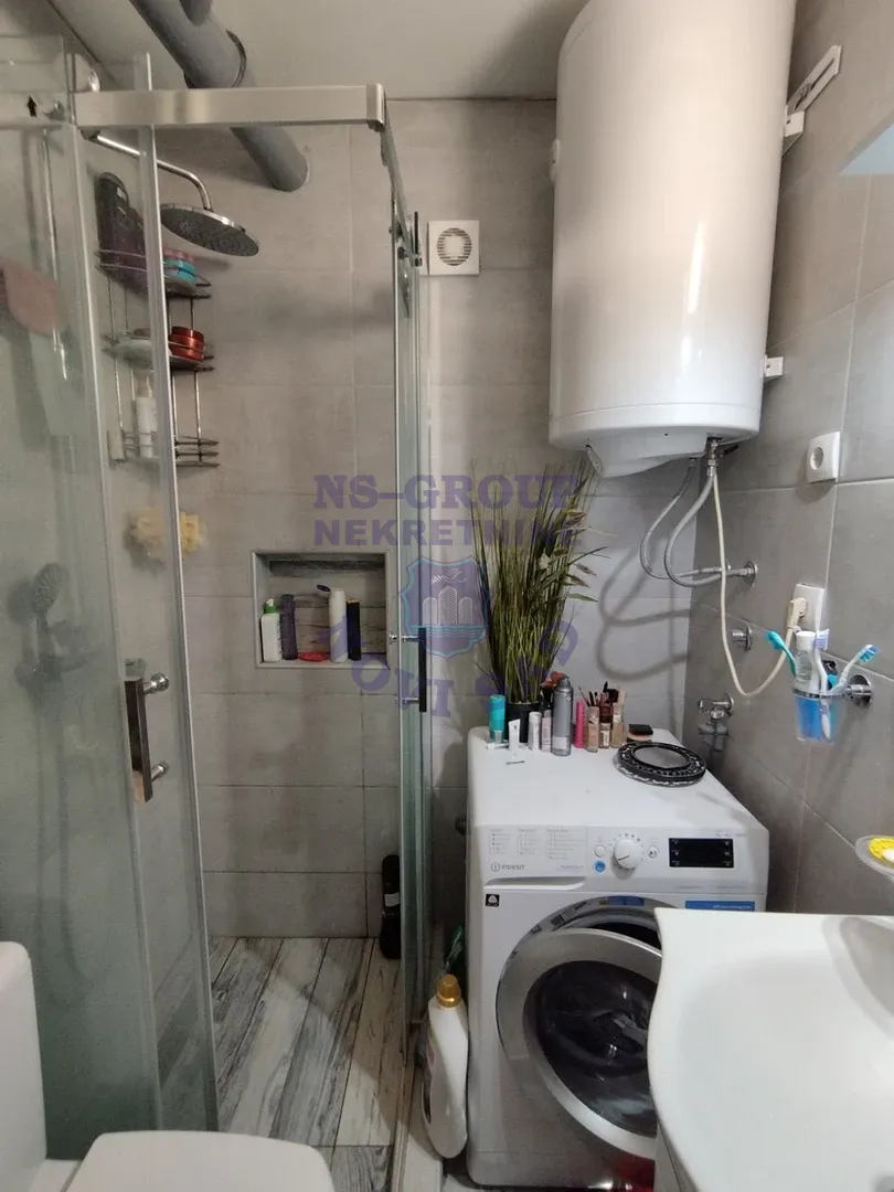 stan na prodaju Novi Sad 56m2 562351