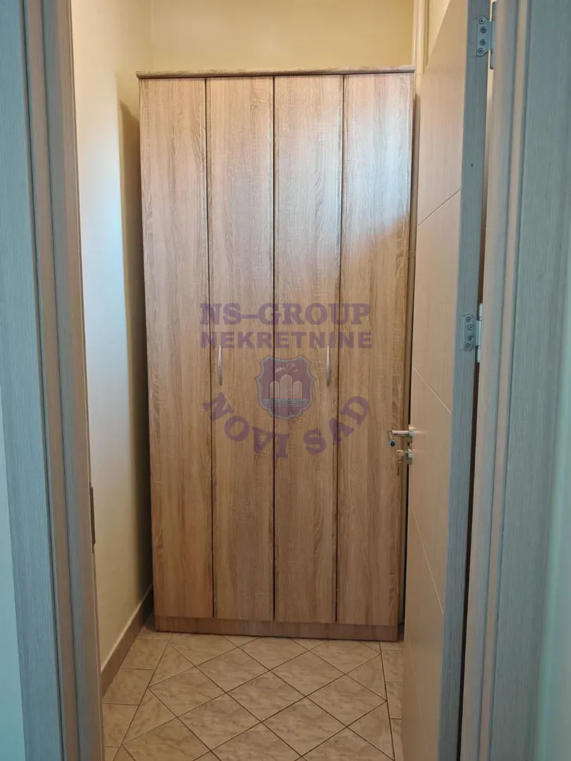 stan na prodaju Novi Sad 80m2 562401