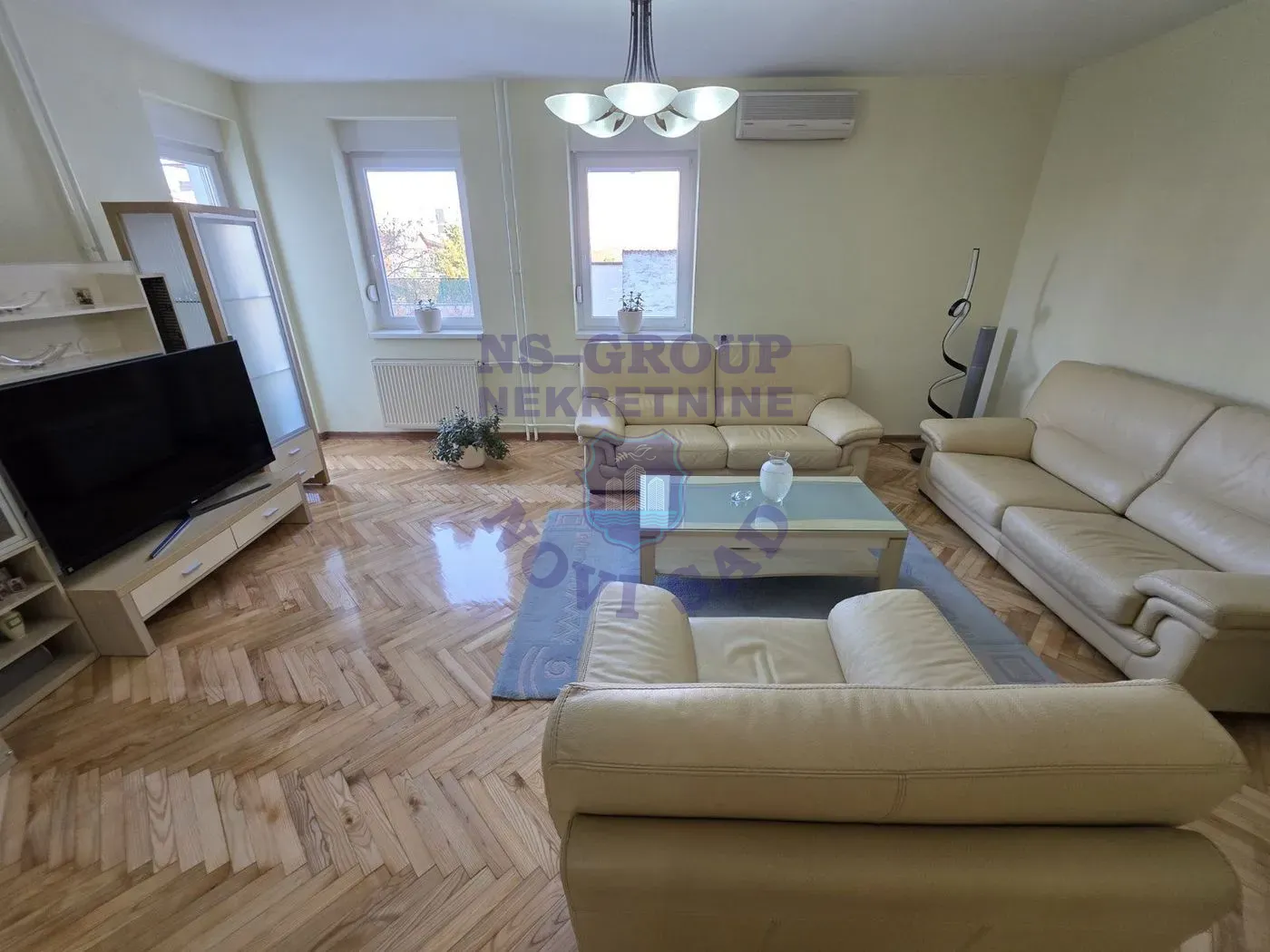 stan na prodaju Novi Sad 80m2 562401