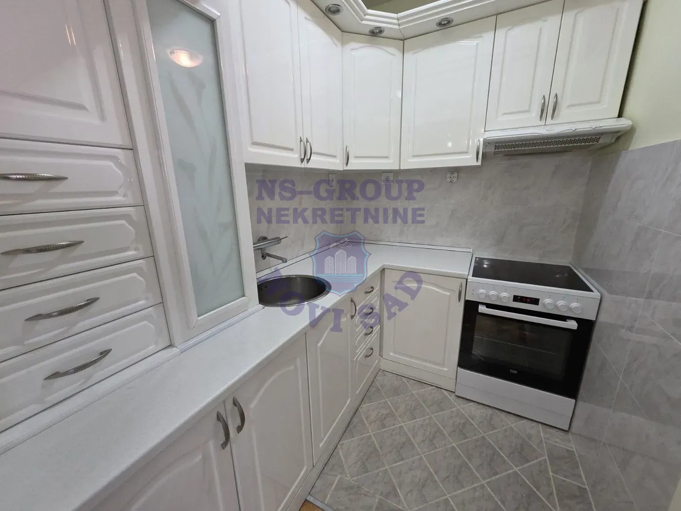 stan na prodaju Novi Sad 80m2 562401