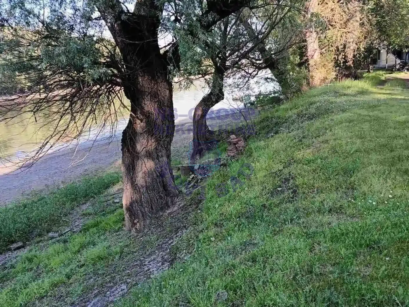 plac na prodaju Ledinci 1589m2 542680