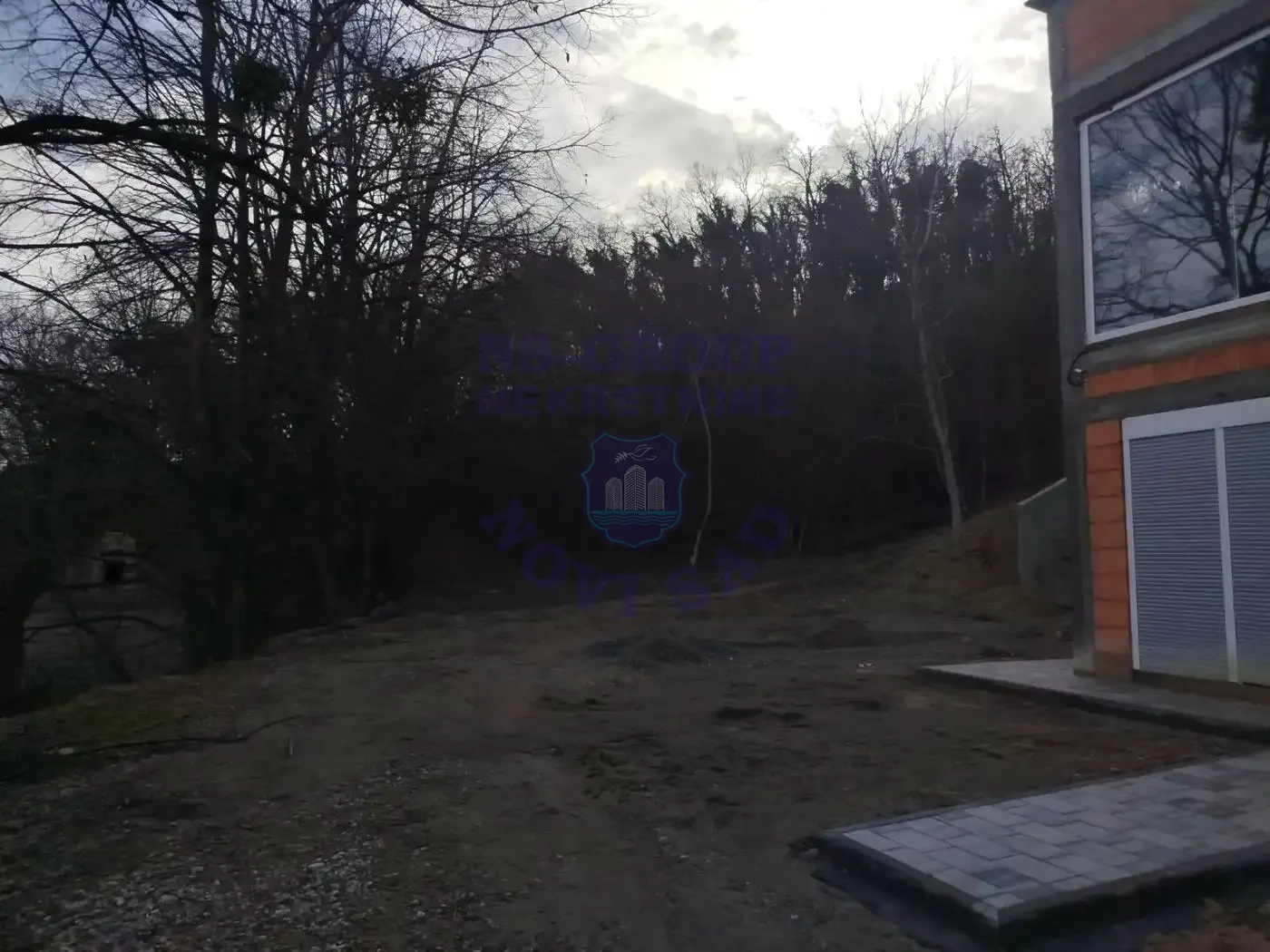 plac na prodaju Sremska Kamenica 2442m2 562716