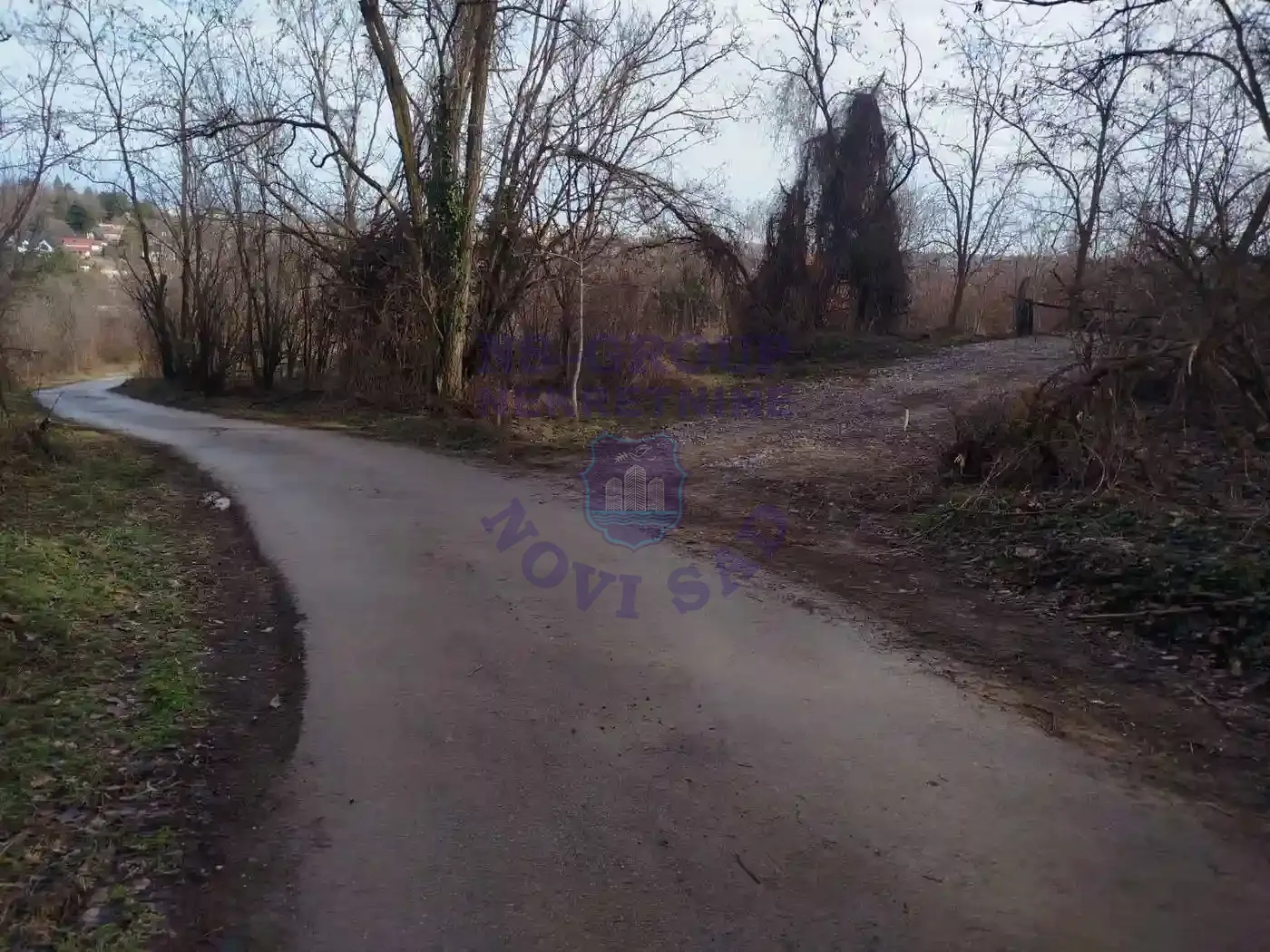 plac na prodaju Sremska Kamenica 2442m2 562716