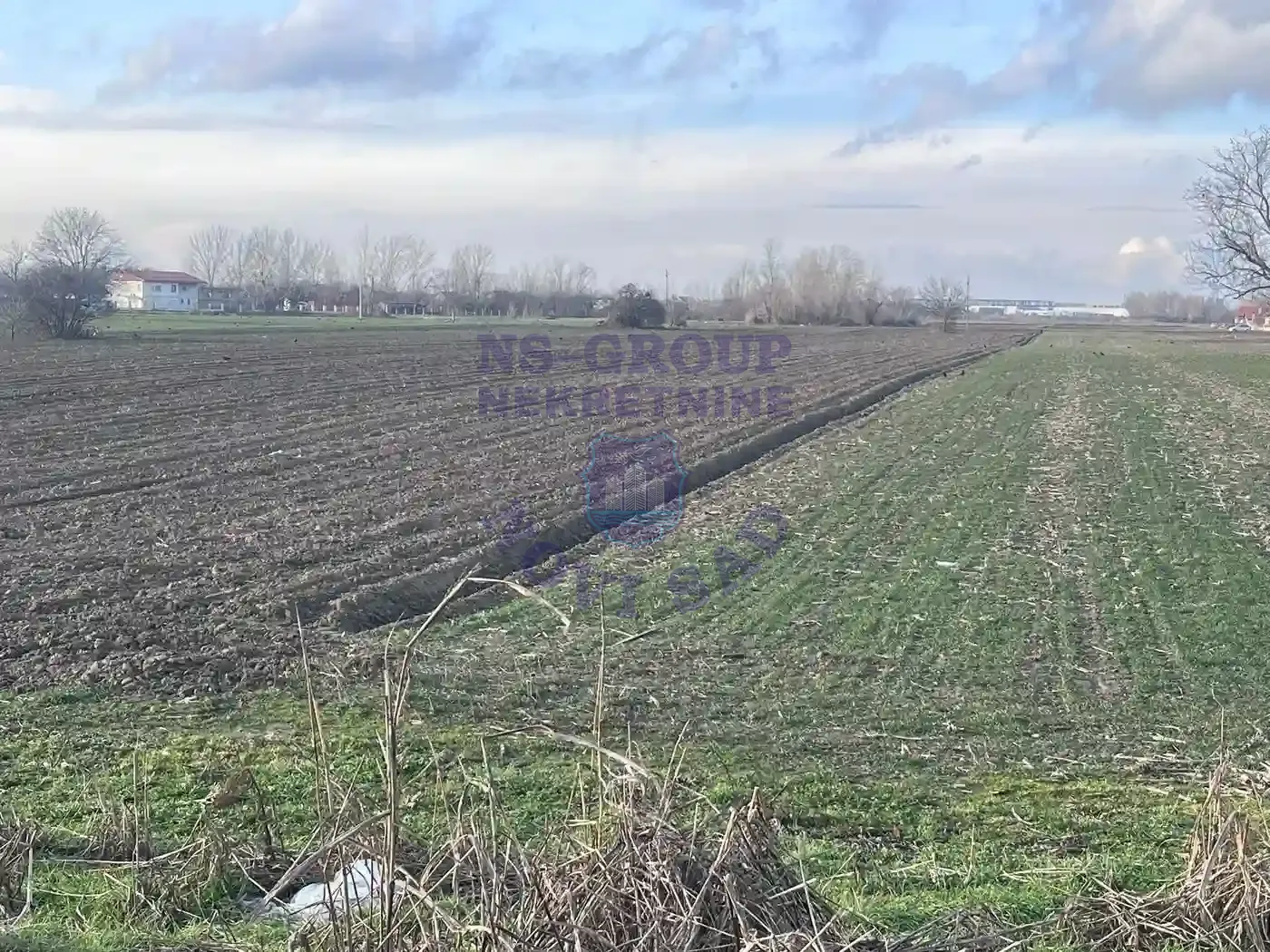 plac na prodaju Novi Sad 7326m2 529172