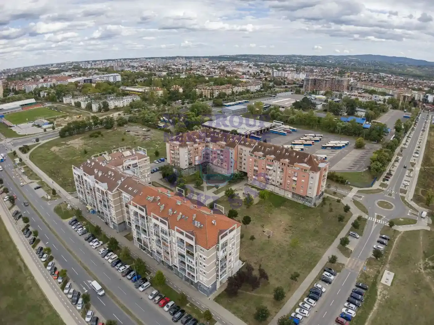 lokal na prodaju Novi Sad 124m2 555074