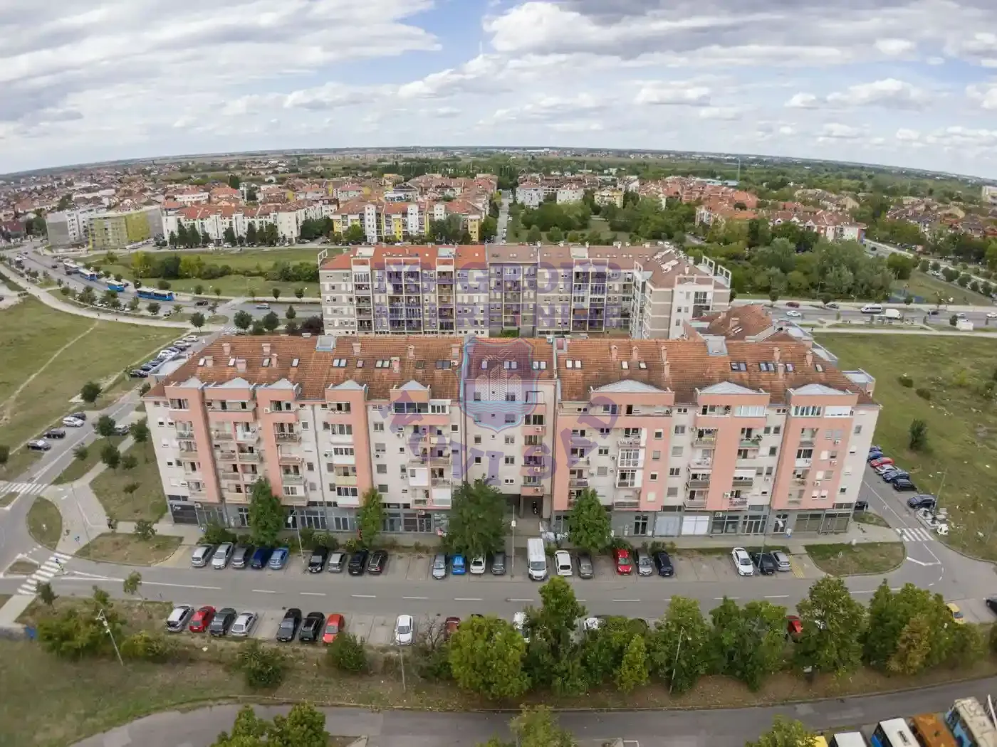 lokal na prodaju Novi Sad 124m2 555074