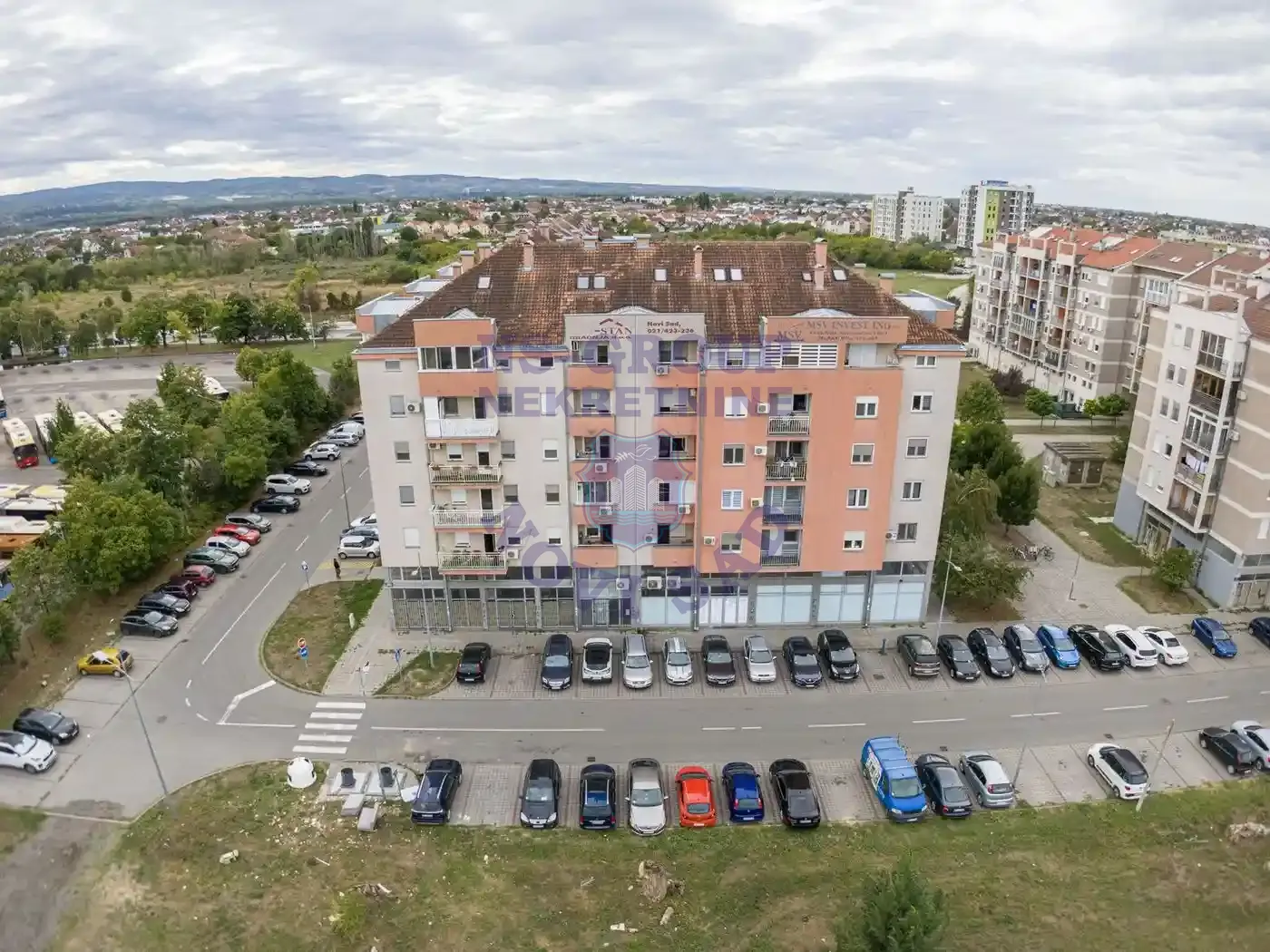 lokal na prodaju Novi Sad 124m2 555074