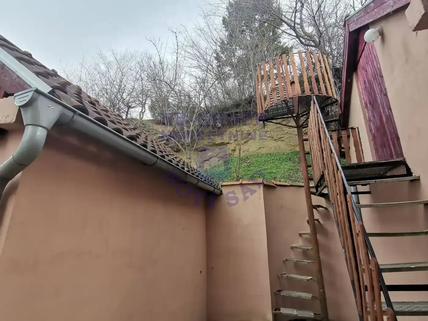 kuca na prodaju Sremski Karlovci 250m2 563412
