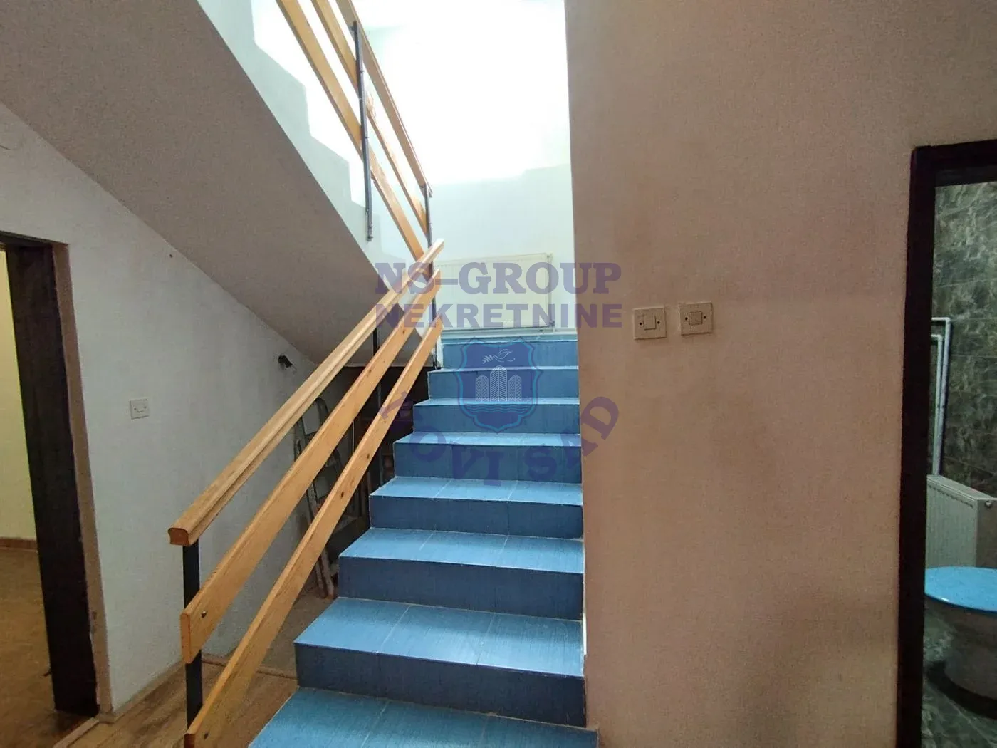 kuca na prodaju Sremski Karlovci 250m2 563412
