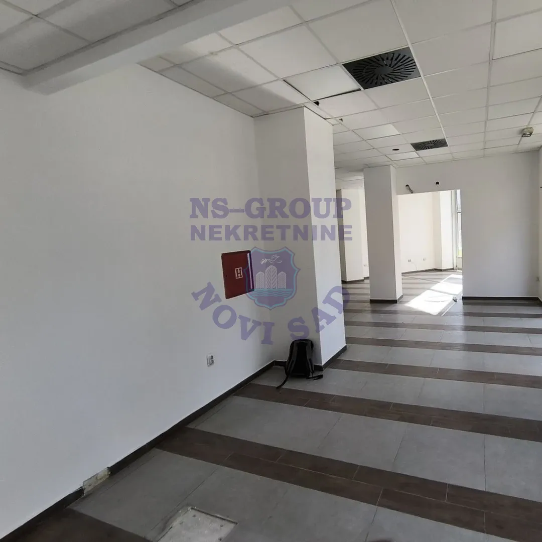 lokal za izdavanje Novi Sad 79m2 15498