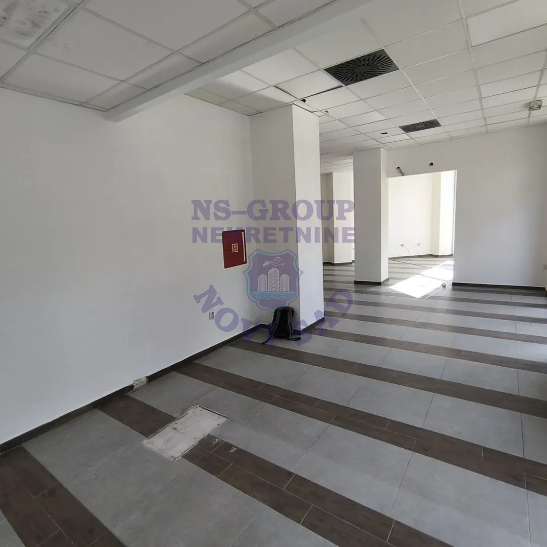 lokal za izdavanje Novi Sad 79m2 15498