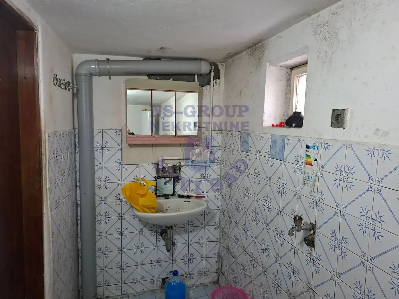 kuca na prodaju Vrdnik 65m2 563538