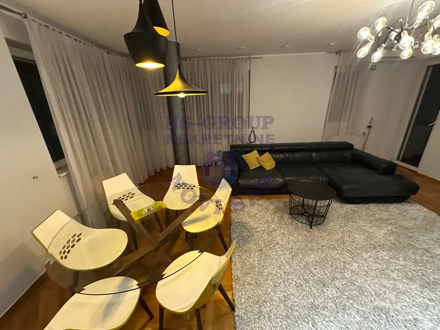 stan na prodaju Novi Sad 161m2 563761
