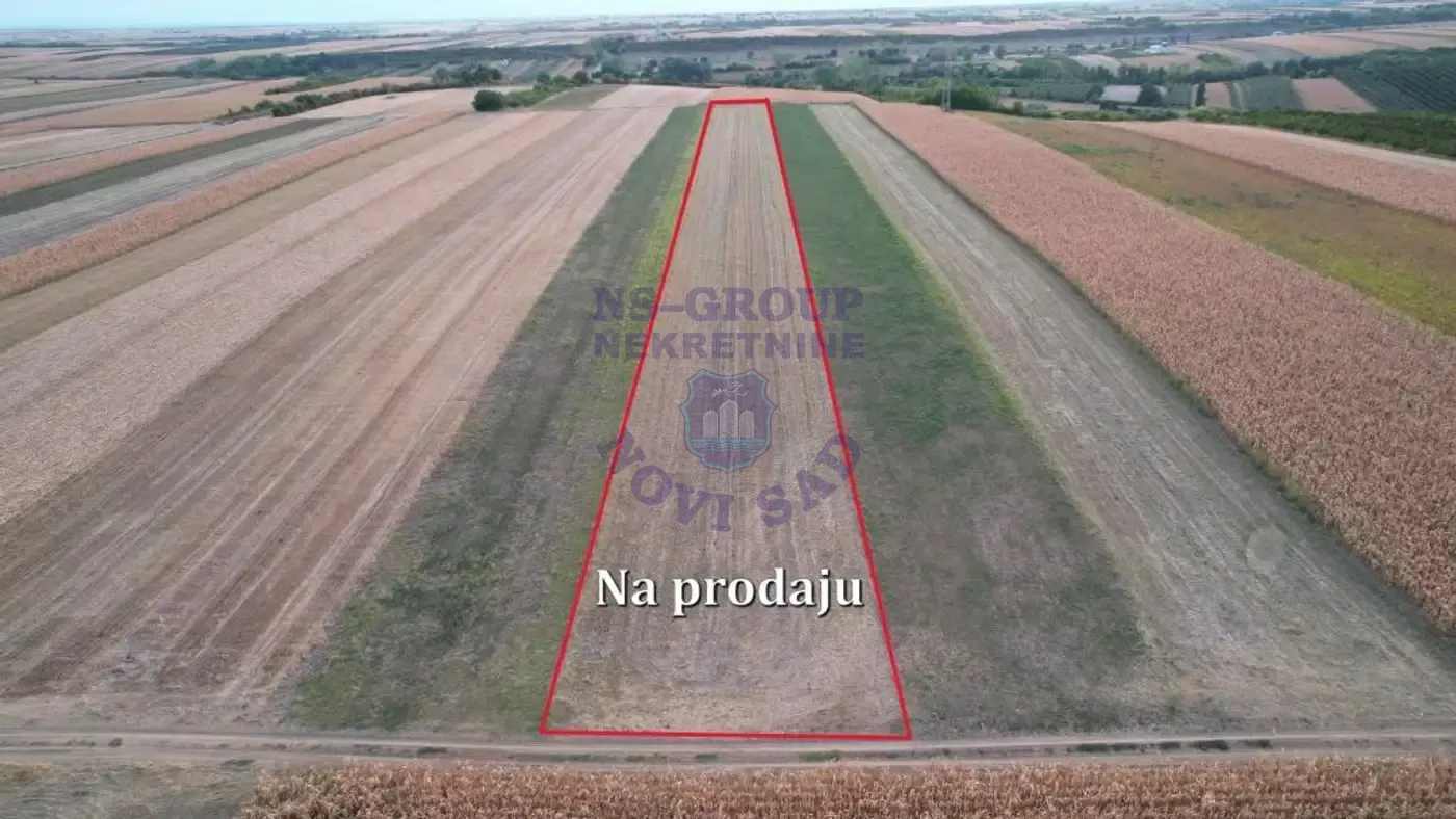 plac na prodaju Irig, 8645m2 563921