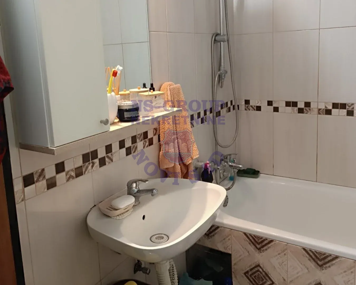 stan na prodaju Novi Sad 44m2 563972