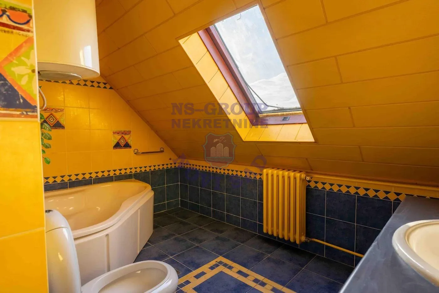 stan na prodaju Novi Sad 179m2 561403