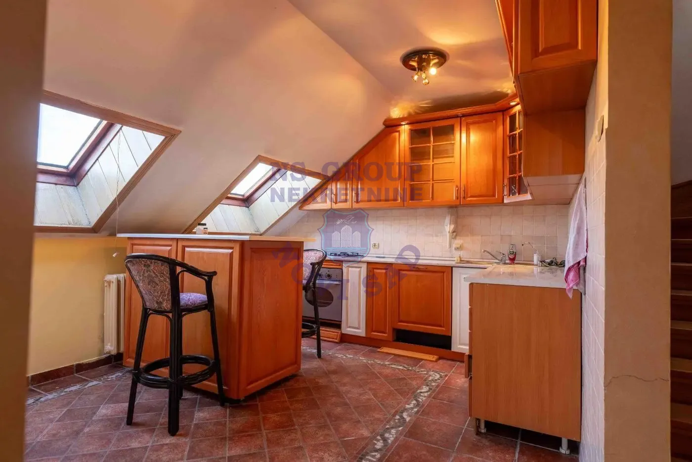 stan na prodaju Novi Sad 179m2 561403