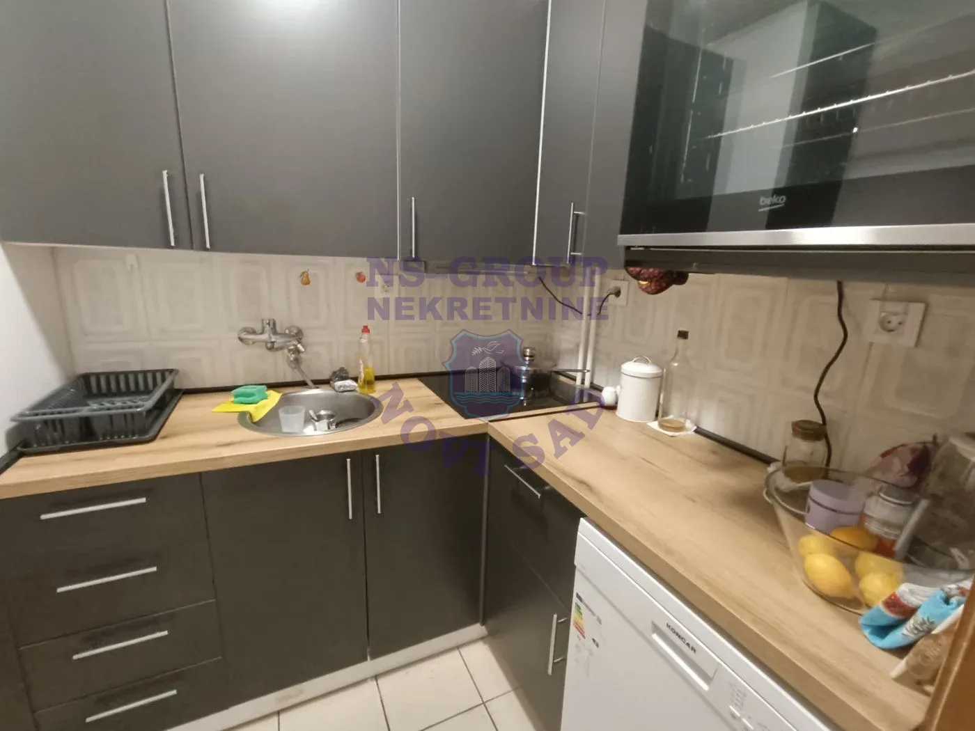 stan na prodaju Novi Sad 70m2 564196