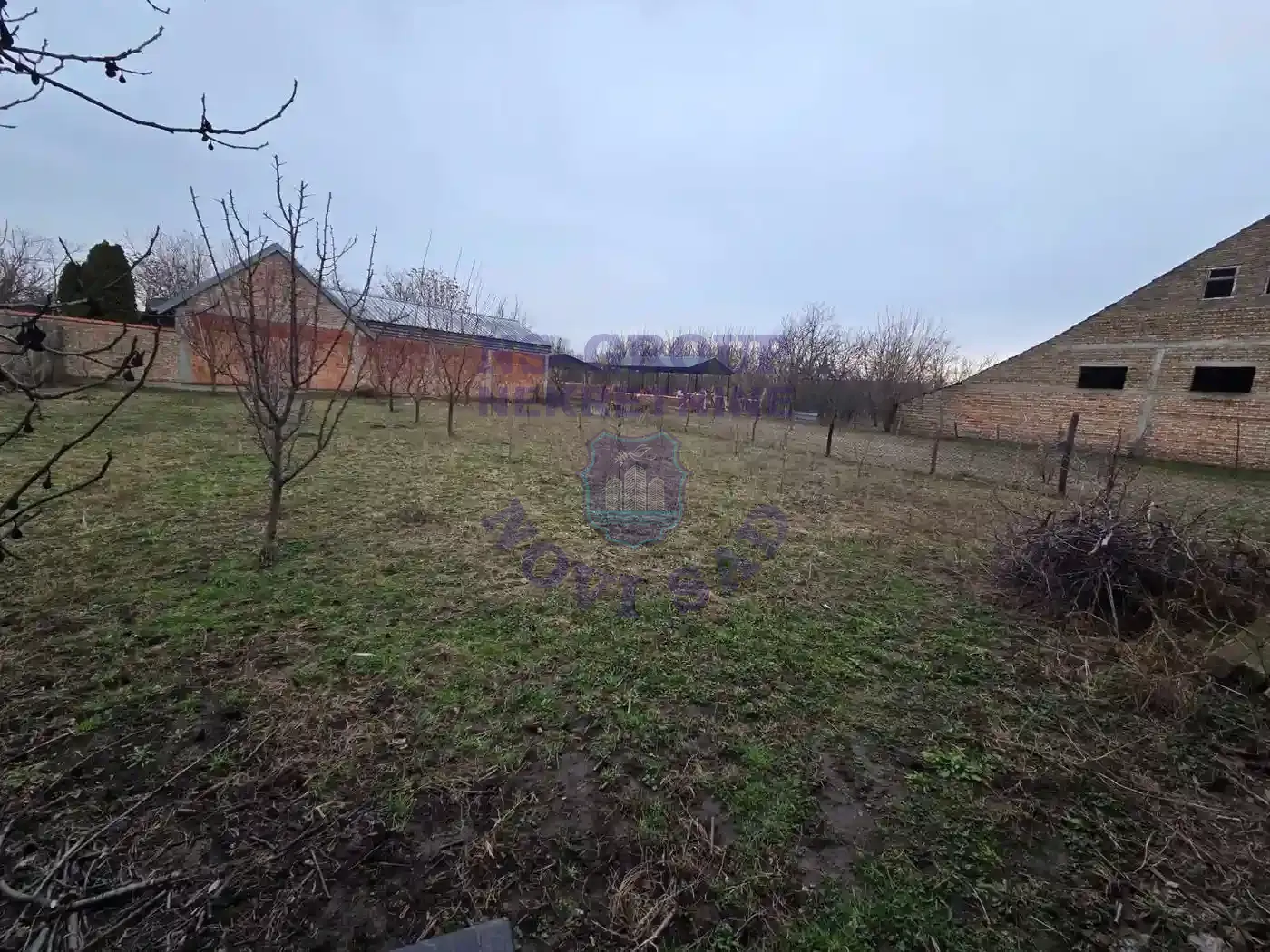 kuca na prodaju Kisač 250m2 564339