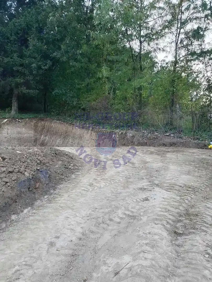 plac na prodaju Beočin 556m2 564383