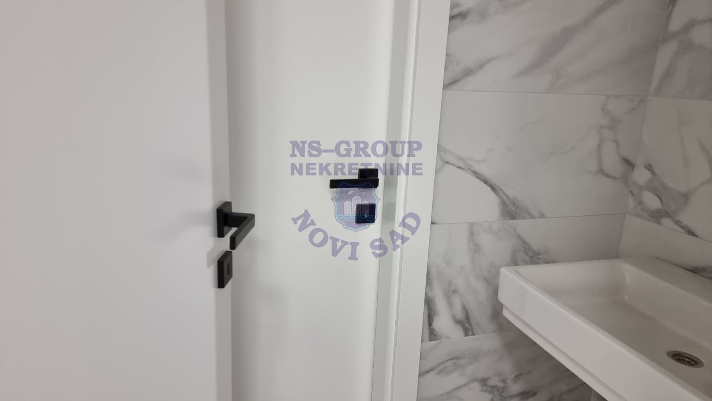 lokal za izdavanje Novi Sad 147m2 15557