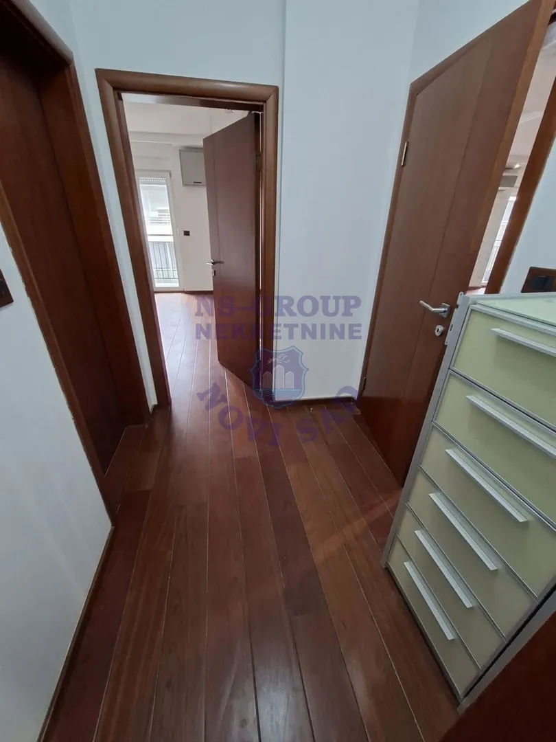 stan na prodaju Novi Sad 126m2 564081