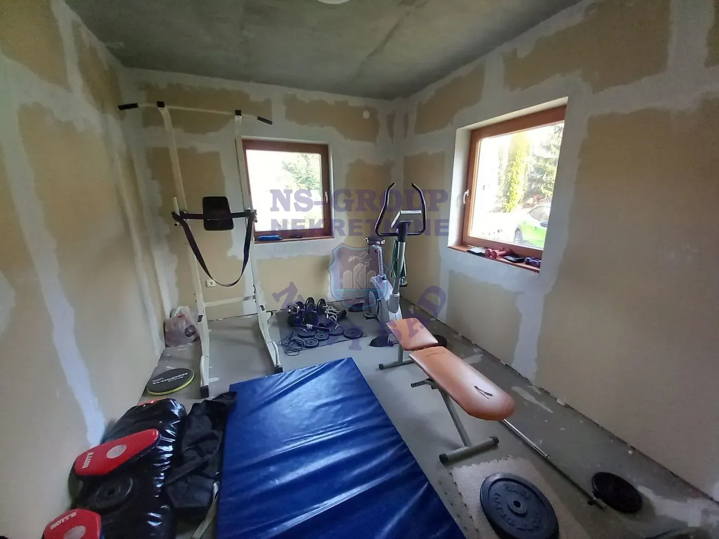kuca na prodaju Ledinci 150m2 564580