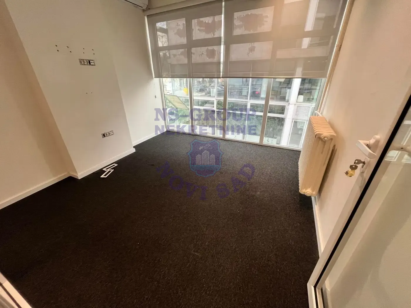 lokal za izdavanje Novi Sad 1000m2 15616