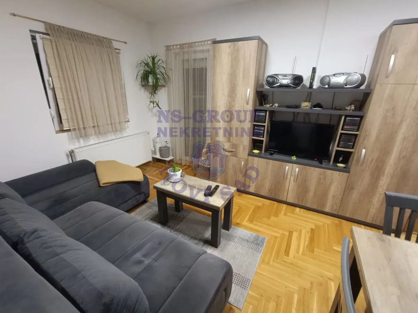 stan na prodaju Novi Sad, 65m2 564592