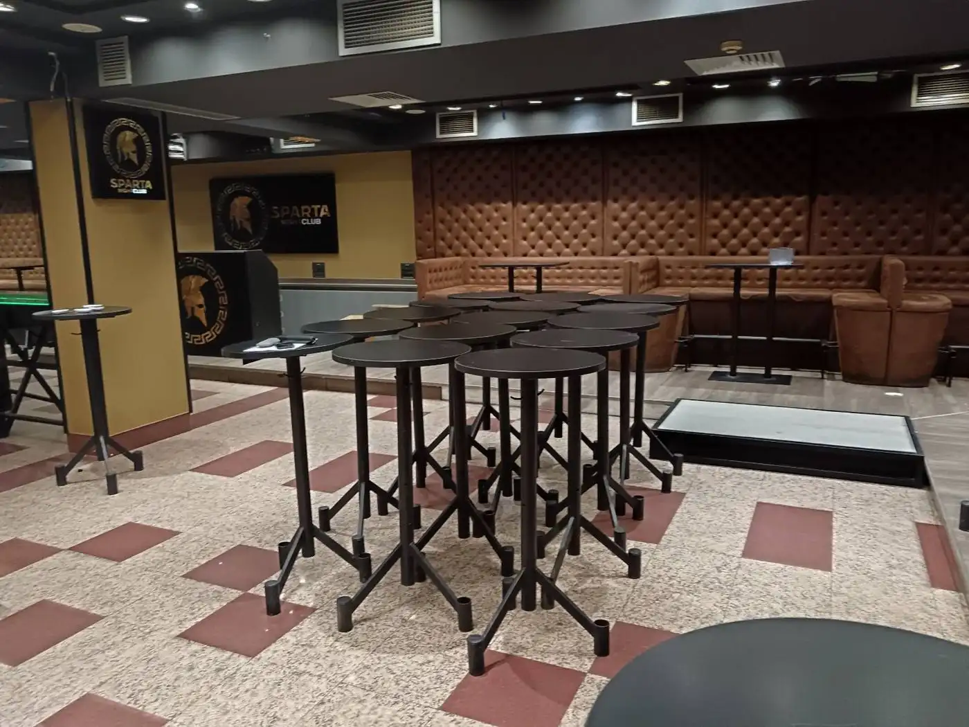 lokal na prodaju Novi Sad 219m2 564736