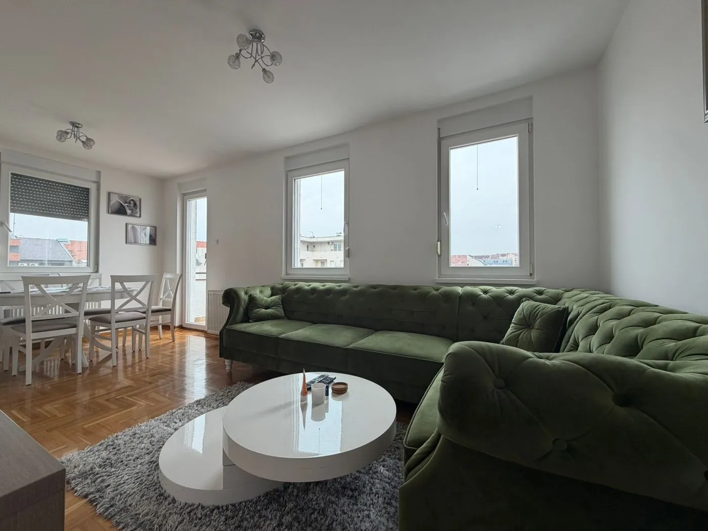 stan na prodaju Novi Sad, 84m2 565234