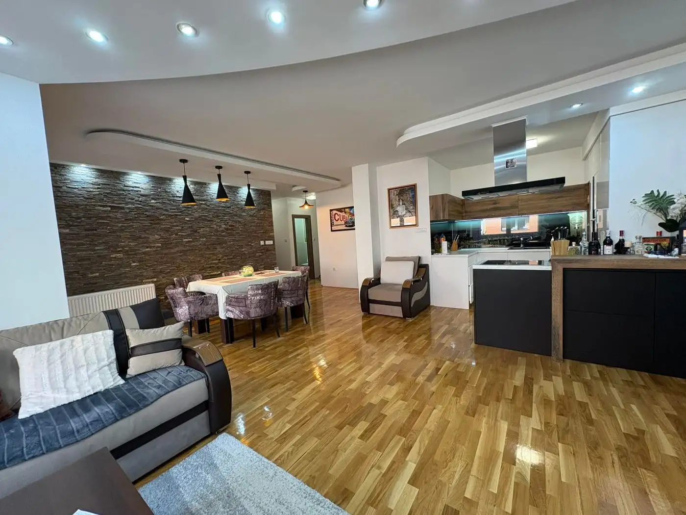 stan na prodaju Novi Sad 73m2 565408