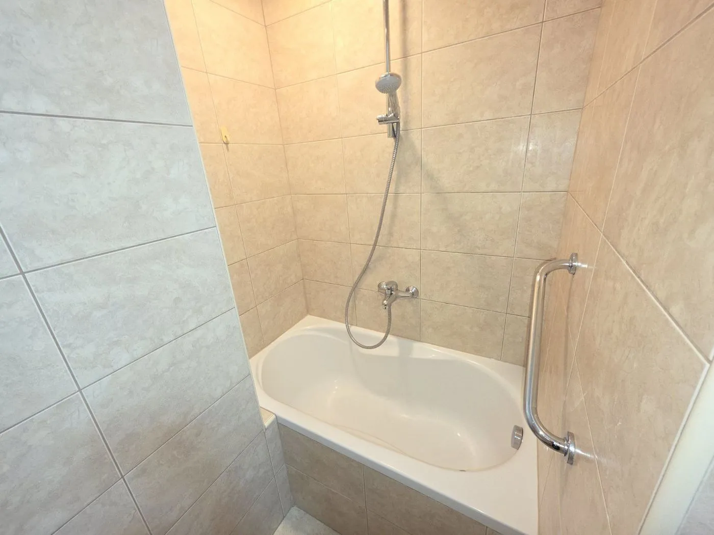 stan na prodaju Novi Sad 42m2 565614