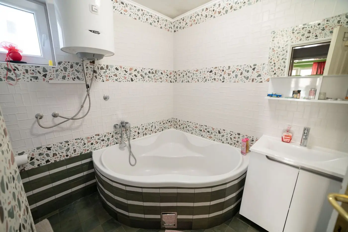 kuca na prodaju Novi Sad 160m2 565428