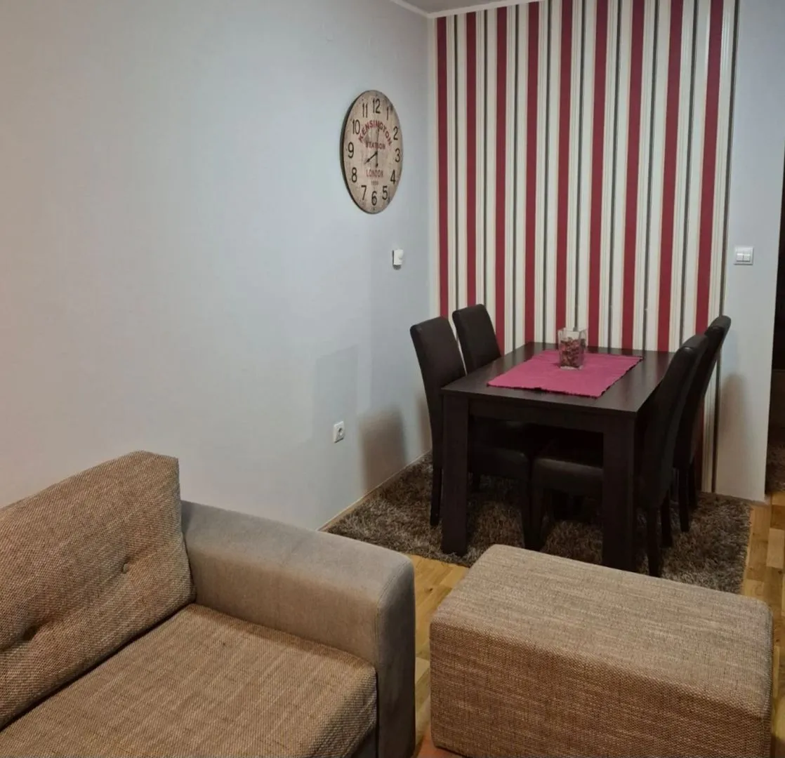 stan na prodaju Novi Sad 40m2 528310