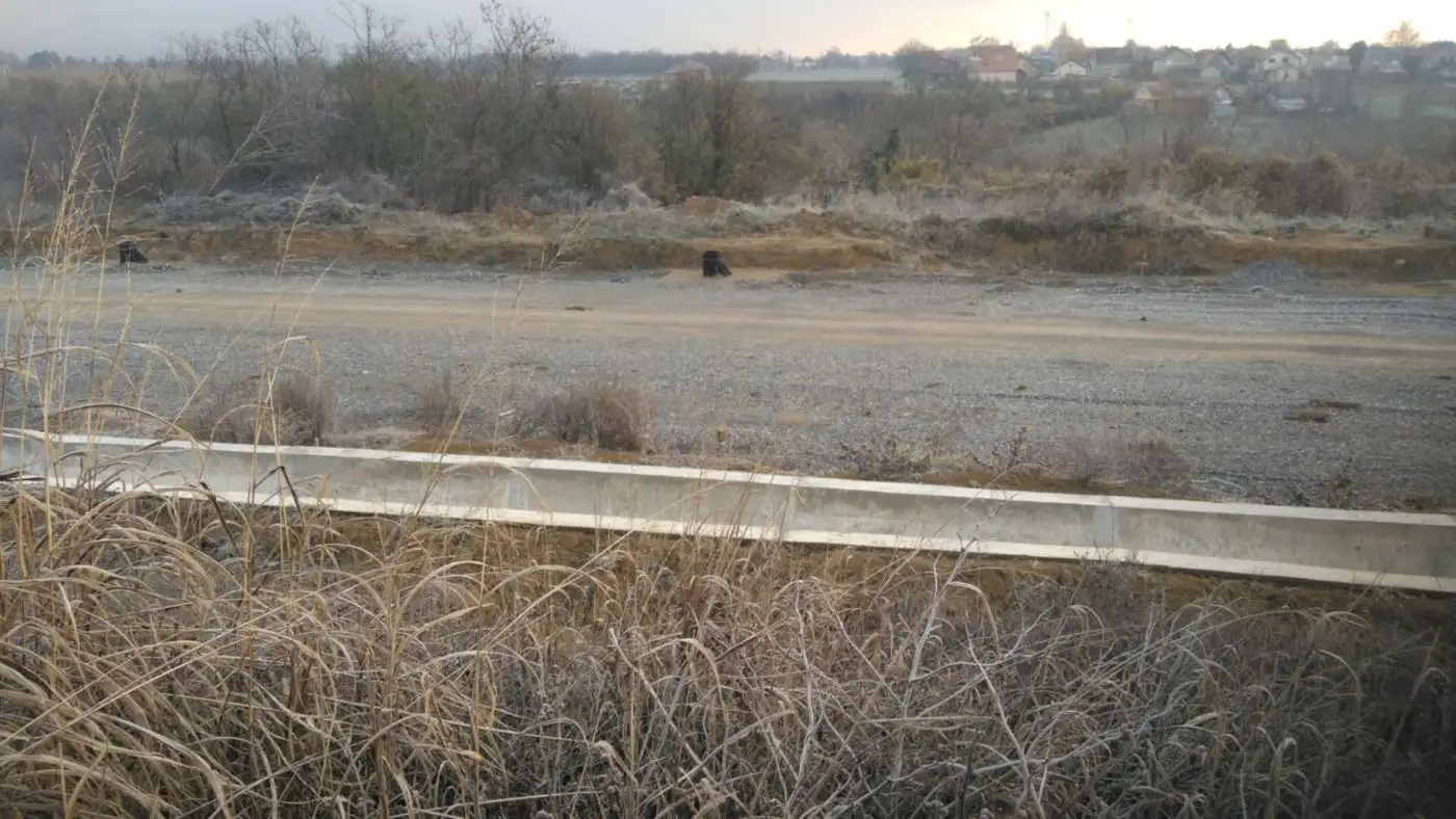 plac na prodaju Irig, 5235m2 566351