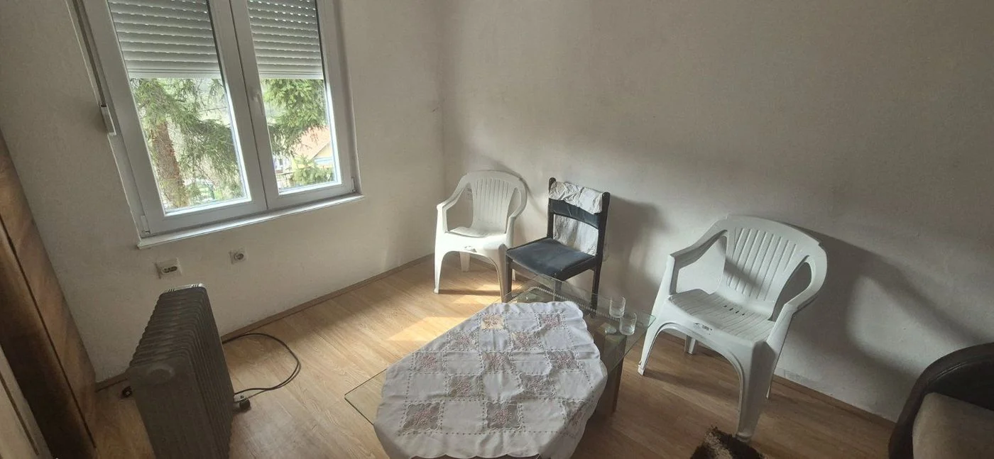 kuca na prodaju Ledinci 20m2 566486