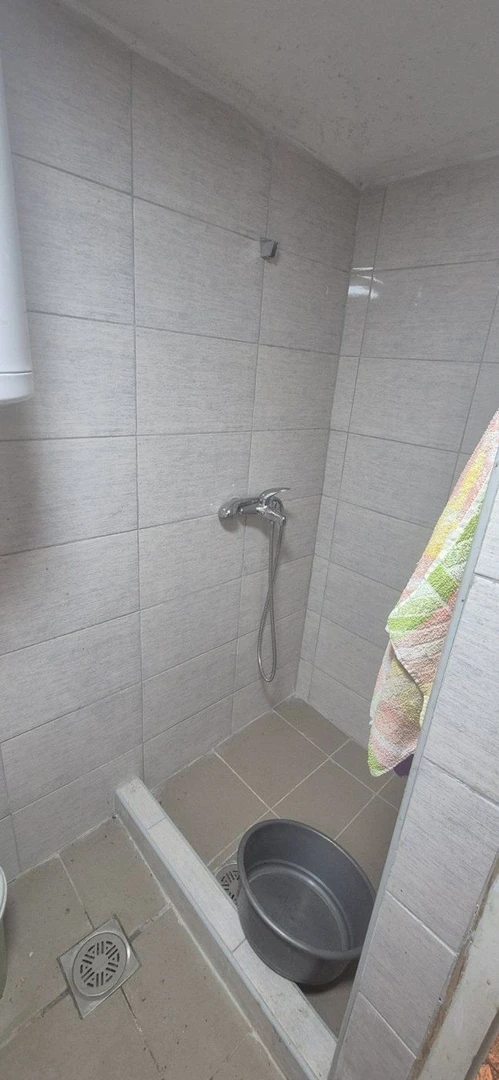 kuca na prodaju Ledinci 20m2 566486