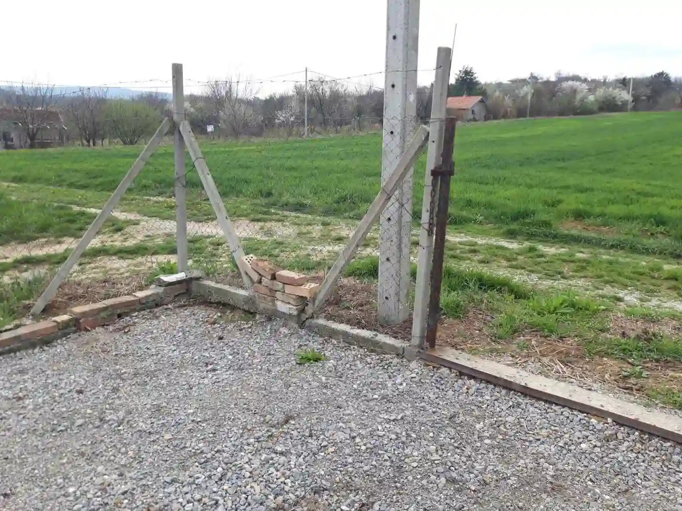plac na prodaju Petrovaradin 895m2 566472