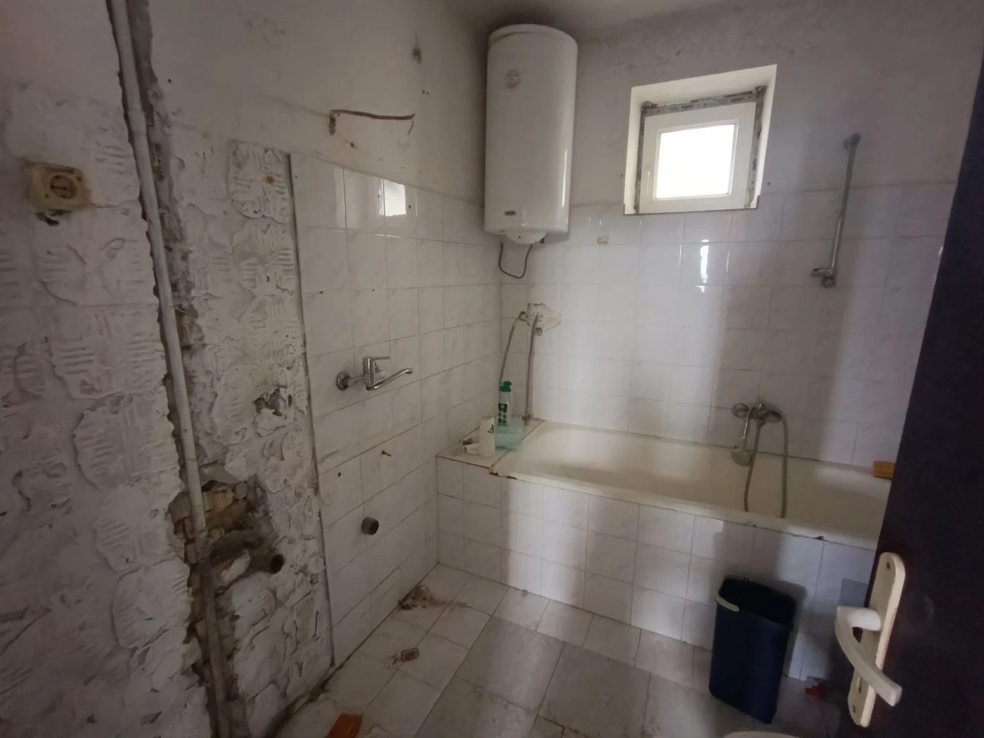 kuca na prodaju Novi Sad 300m2 566498